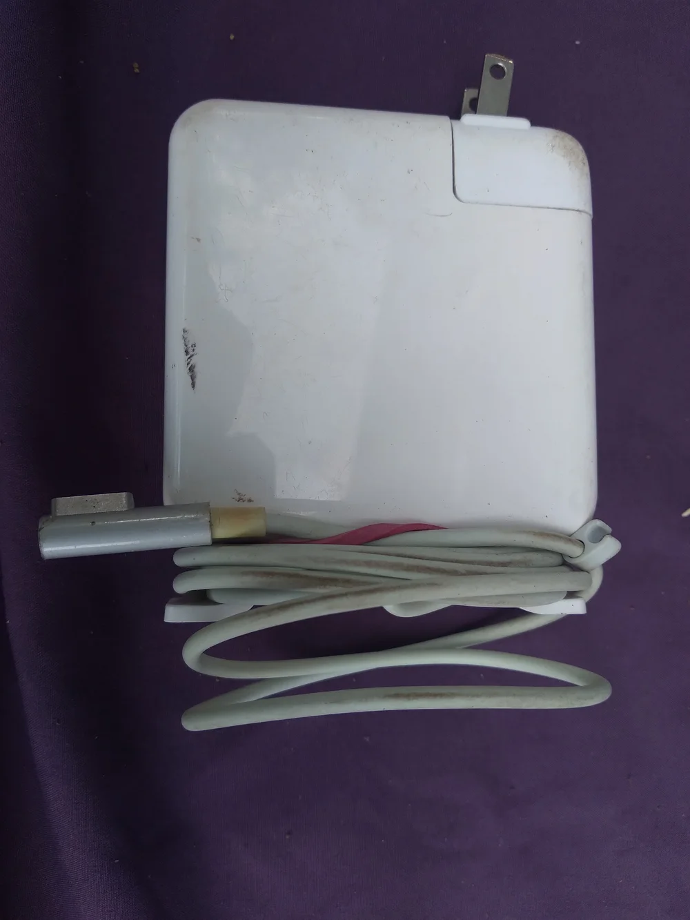 Apple magsafe laptop